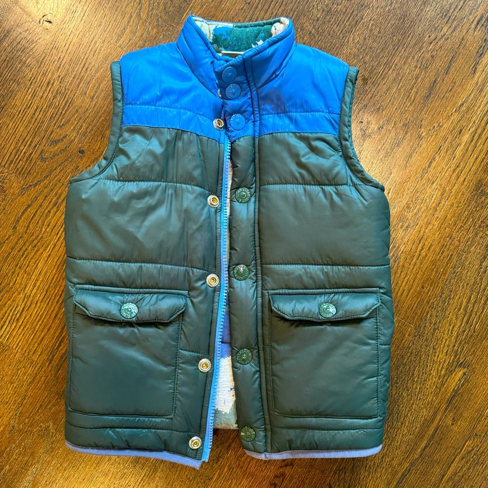 Egg fall/winter vest - super soft and WARM! Barely worn! Size 4